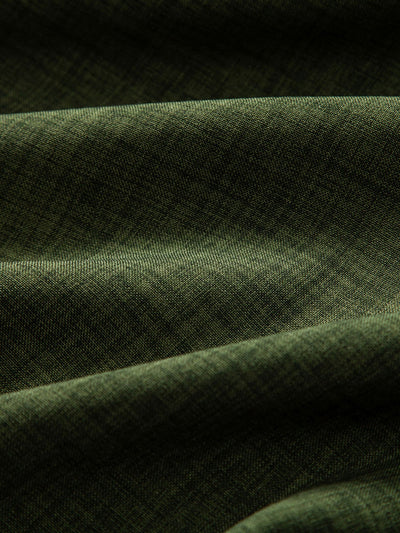 Ensemble homme avec chemise col officier à manches courtes et pantalon droit style décontracté