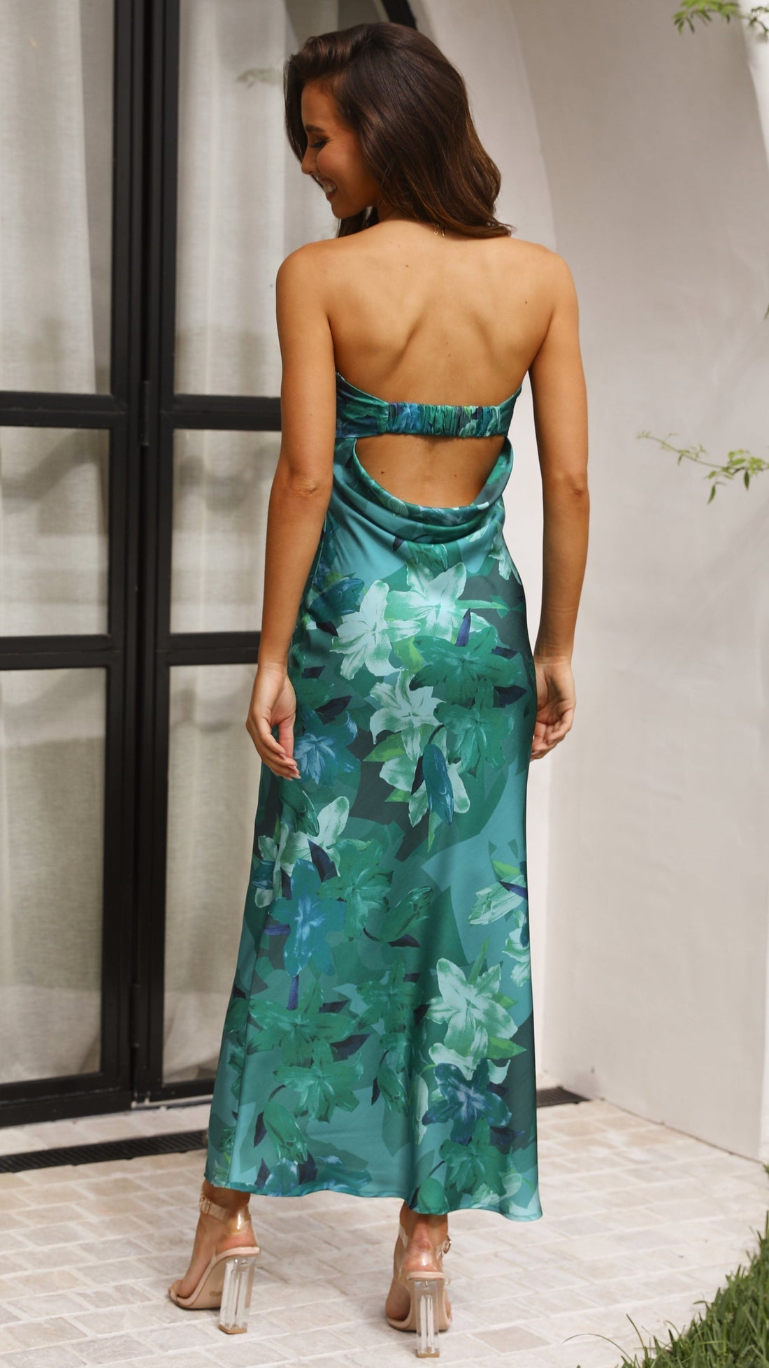 Robe longue sans bretelles parfaite pour vos sorties élégantes