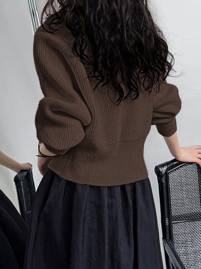 Patricia | Pull élégant à col en V et boutons