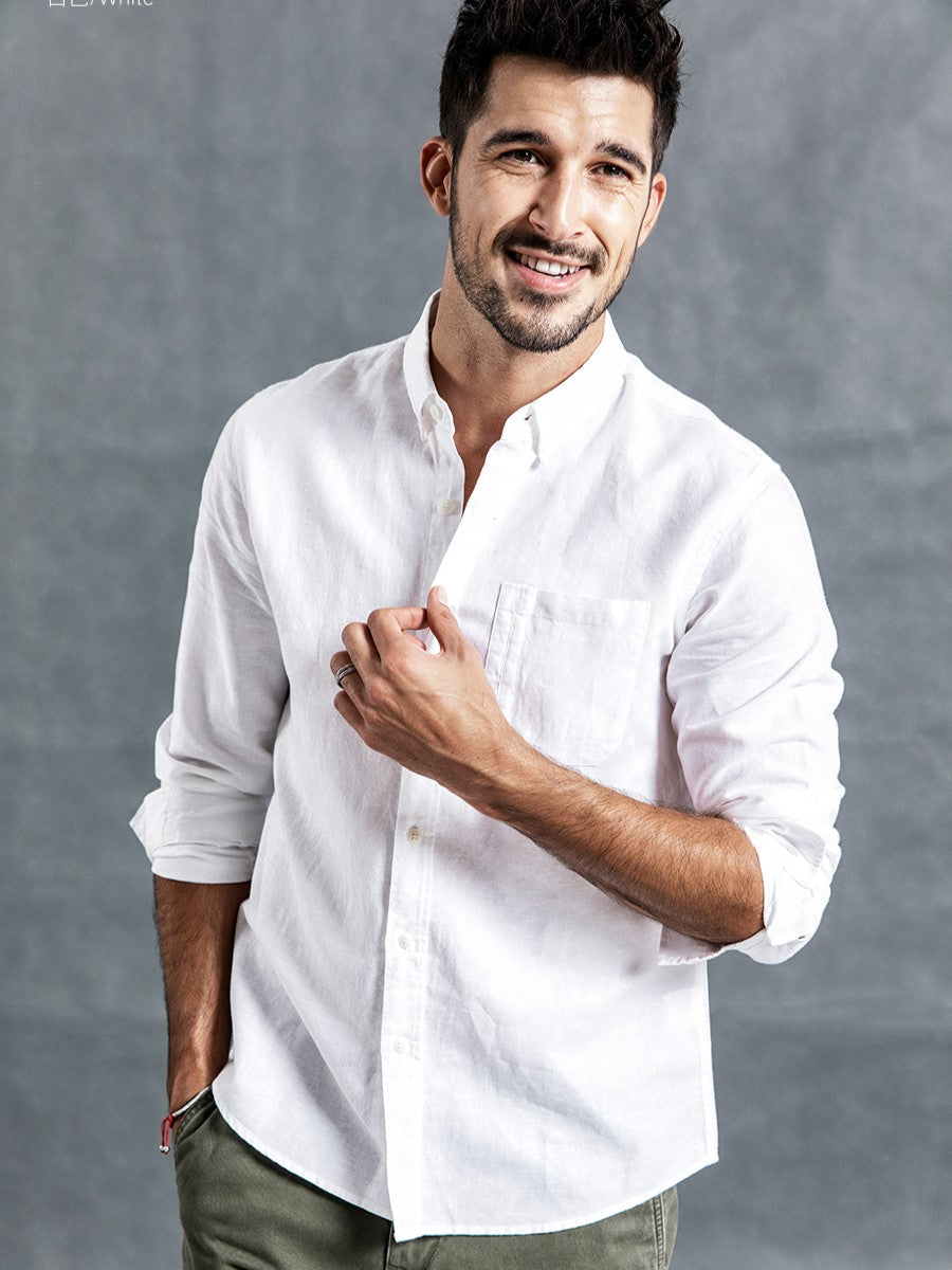 Chemise à manches longues pour homme au style moderne