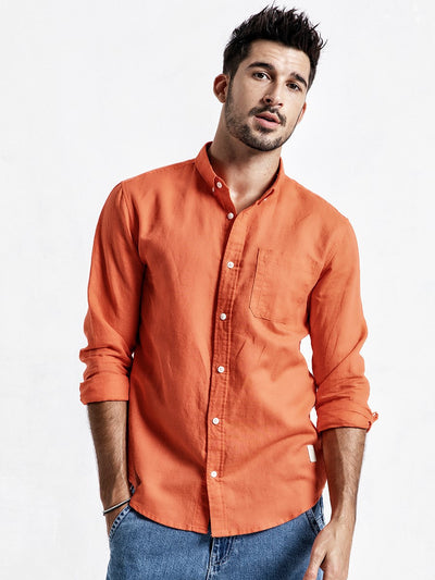 Chemise à manches longues pour homme au style moderne