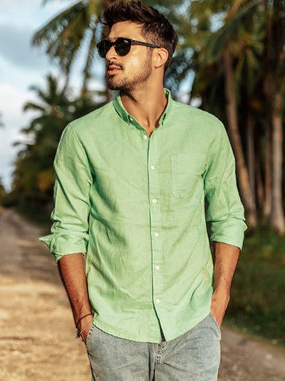 Chemise à manches longues pour homme au style moderne