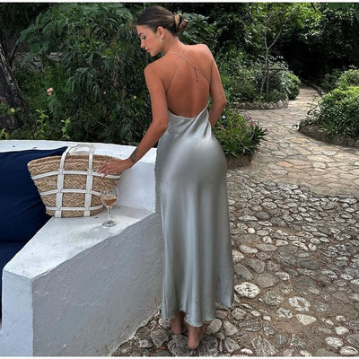 Robe légère sans manches à fines bretelles pour un regarder estival